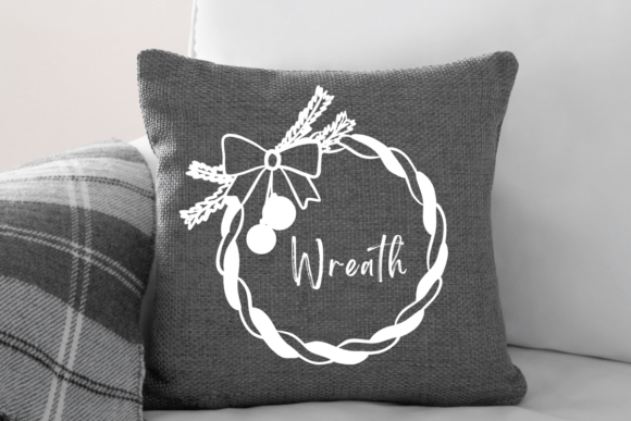 Christmas Wreath Font - Preview 6