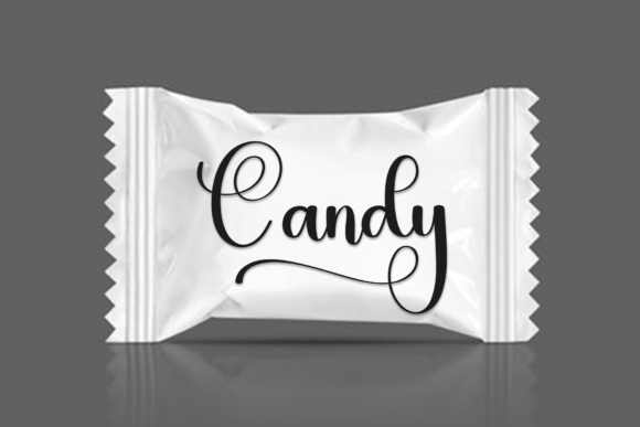 Britany Font - Preview 1