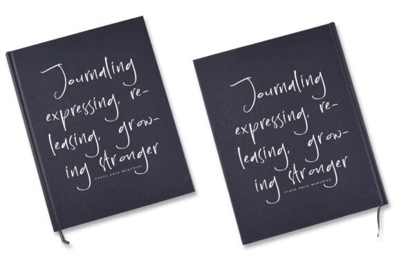 Pearls Brooke Font PNG with transparent background - Preview 1