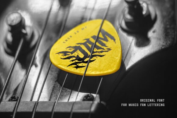 Feral Raven Font - Preview 1