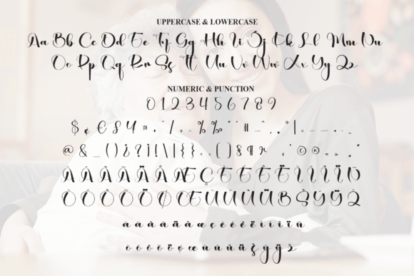 Auntie Font - Preview 6