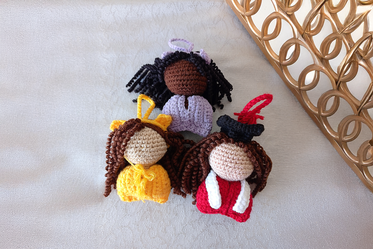 Faceless Graduation Doll Crochet Pattern
