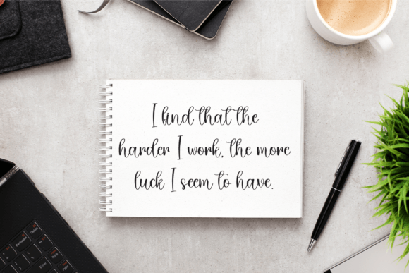 Family Christmas Font - Preview 2