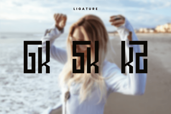 Skuxekz Font font preview - 5
