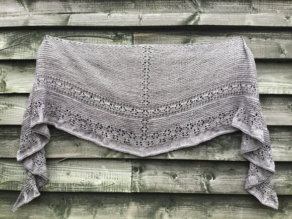 Elegant Lace "Adso" Wrap