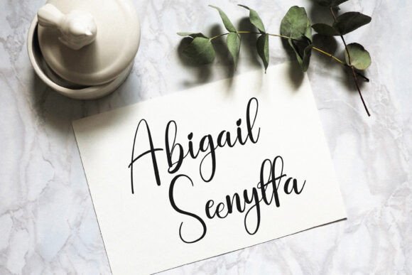 Marcellyna Font PNG with transparent background - Preview 2