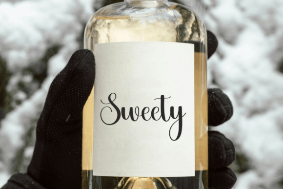 Simple Wonderful Font PNG with transparent background - Preview 1