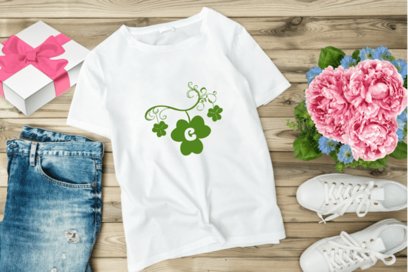 Clover Leaf Font - Preview 4
