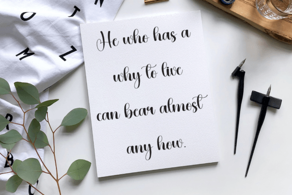 Auntie Font - Preview 2