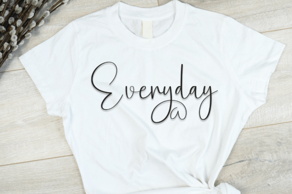 Delight Simple Font - Preview 1