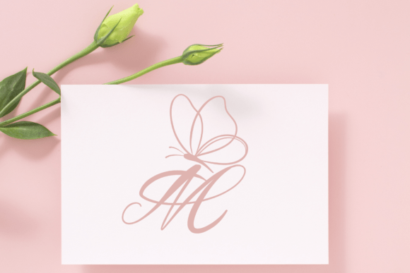 Butterfly Font - Preview 5
