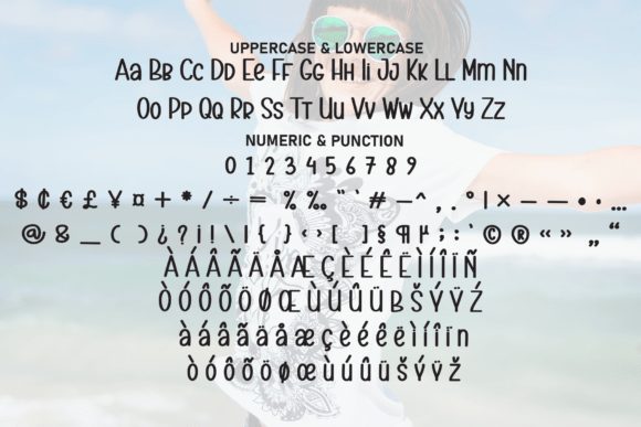 Happy Holiday Font - Preview 6