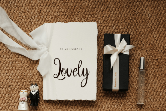 Flower Font - Preview 1