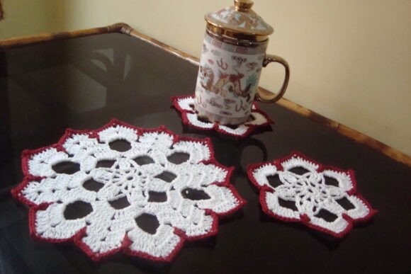 Snowflakes Doily and Coaster