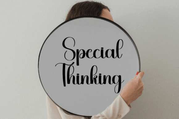 Digital Vintage Font - Preview 3