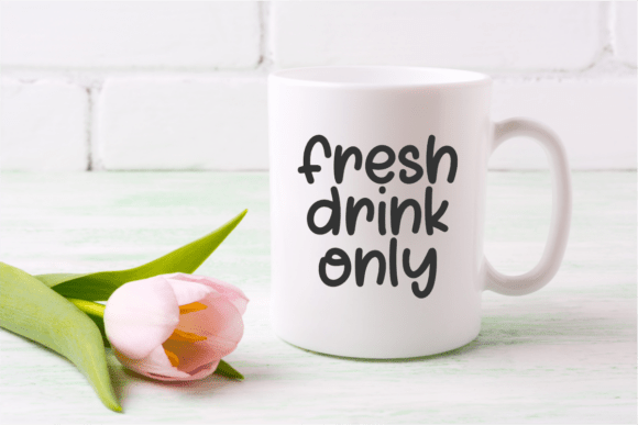 Bright Summer Font - Preview 6