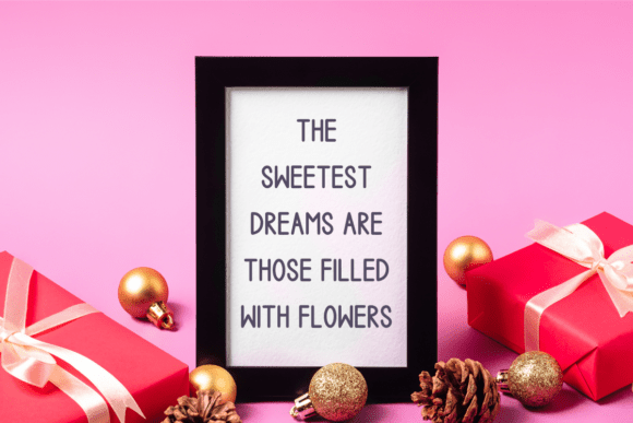 Floral Dreams Font - Preview 4