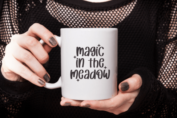 Magic Clover Font font preview - 4