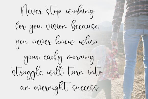 Family Signature Font - Preview 3