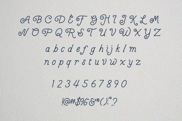Qalyah Pretty Font PNG with transparent background - Preview 2