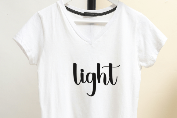 Birthday Present Font - Preview 4
