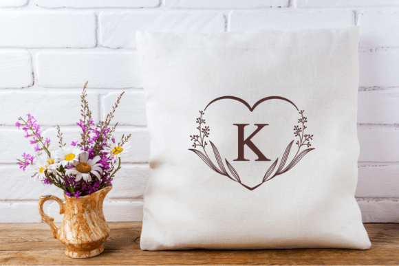 Floral Heart Font - Preview 1