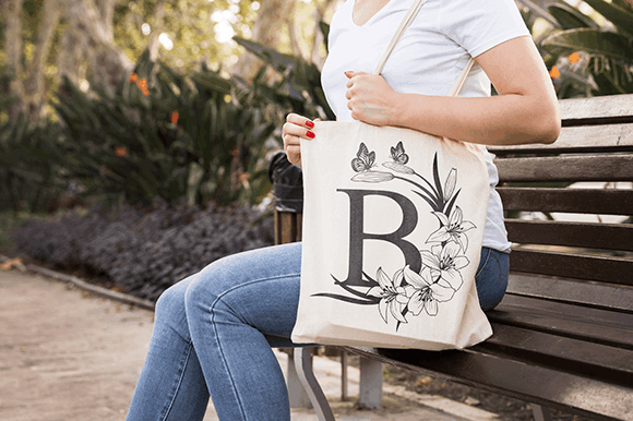 Bianca Flowers Monogram Font - Preview 5