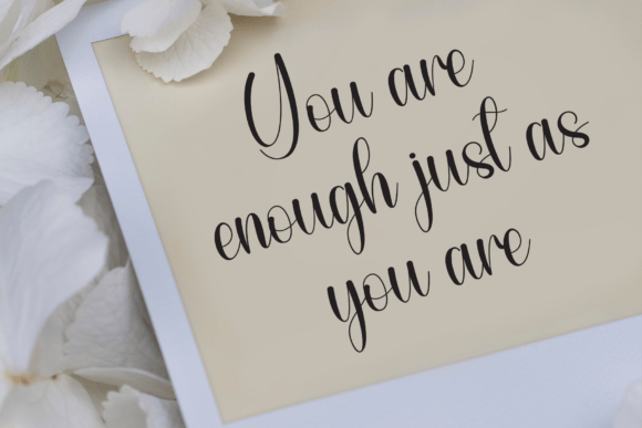 Delight Font - Preview 2