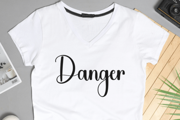 Quantum Quality Font PNG with transparent background - Preview 3
