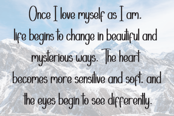 Delight Font - Preview 5