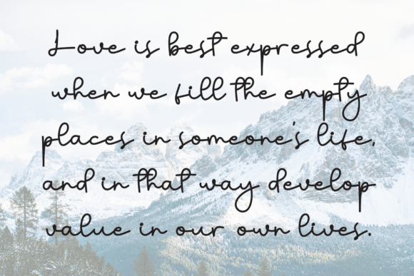 Charming Signature Font - Preview 5