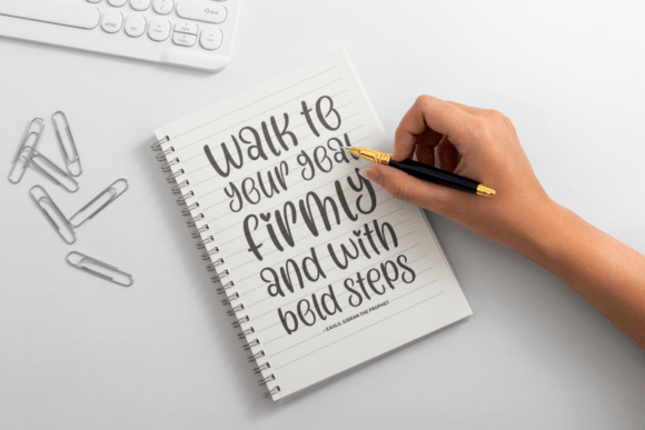 Creative Britney Font - Preview 4
