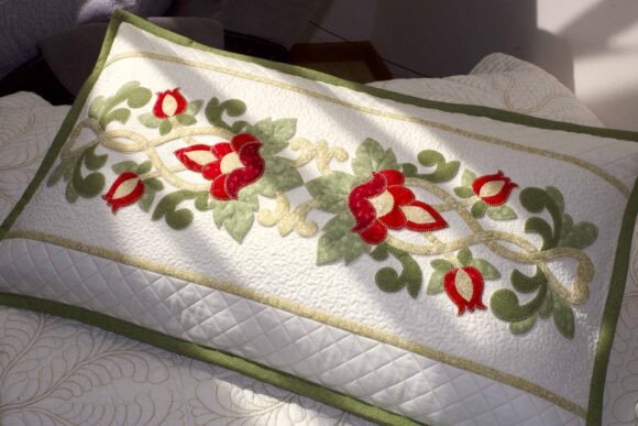 Pattern of Applique "Scarlet Flower"