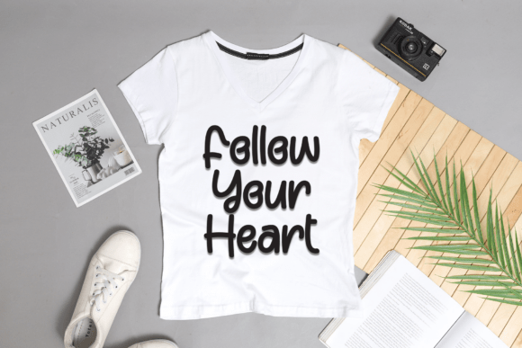 Bulky Designer Font - Preview 3