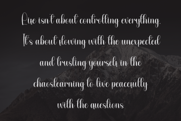 Black Midnight Font - Preview 5