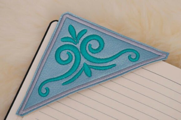 ITH Baroque Corner Bookmark with Swirls