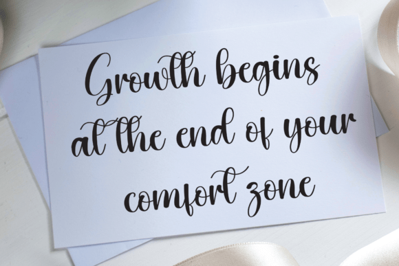 Scorching Font PNG with transparent background - Preview 2