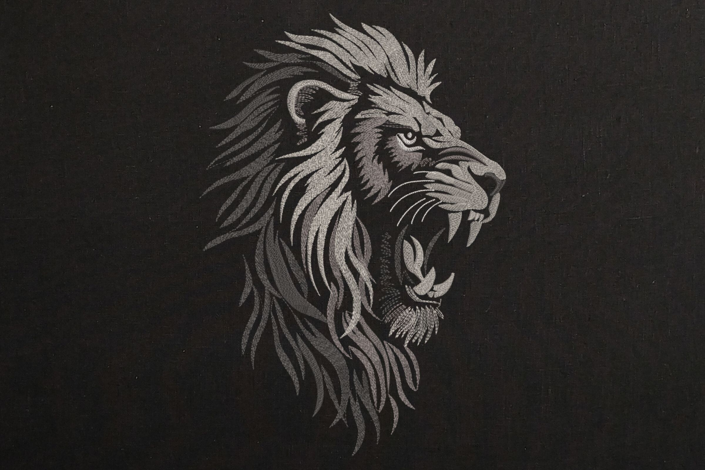 Realistic Aggressive King Lion