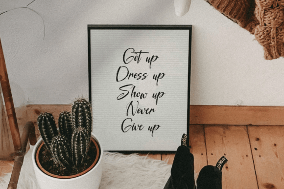 Myrical Amellina Font PNG with transparent background - Preview 4
