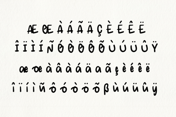 Crayon Cloud Font - Preview 6