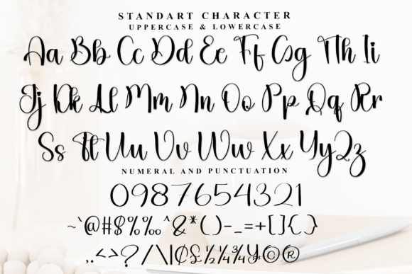 Holiday Wednesday Font - Preview 4