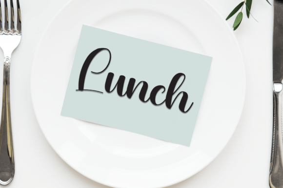 Antique Font - Preview 3