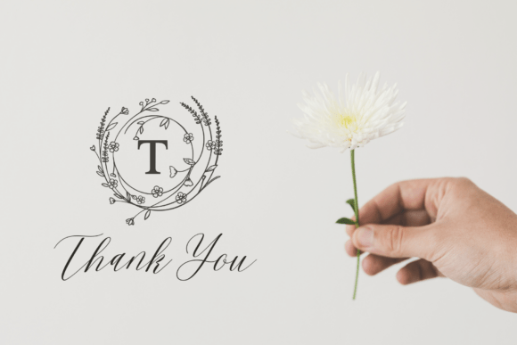 Florist Monogram Font - Preview 4