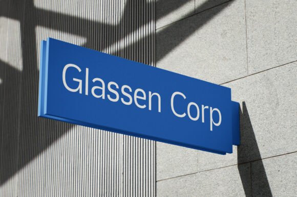 Glassedge Regular Font - Preview 6