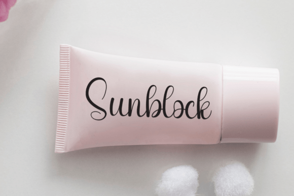 Butterfly Font - Preview 3