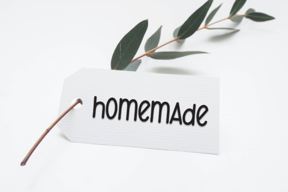Flower Camping Font - Preview 4