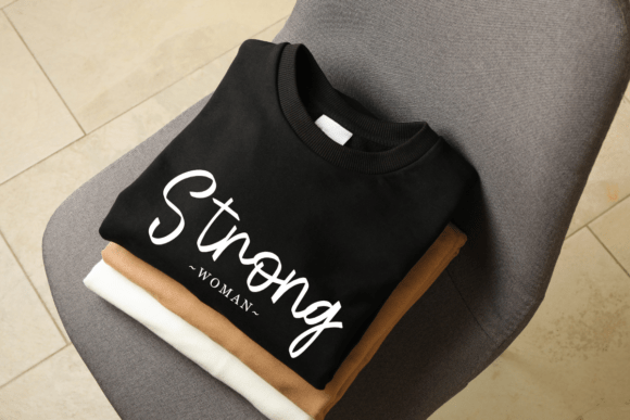 Blackwoman Regular Font - Preview 1