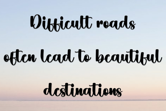 Daisies Beautiful Font - Preview 6