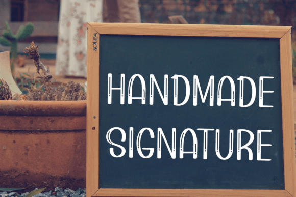 College Vintage Font - Preview 4