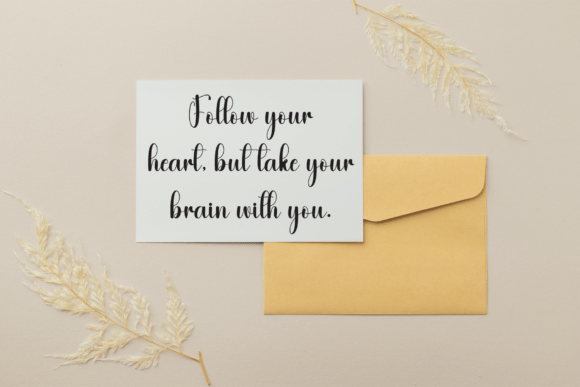 Butterfly Font - Preview 2